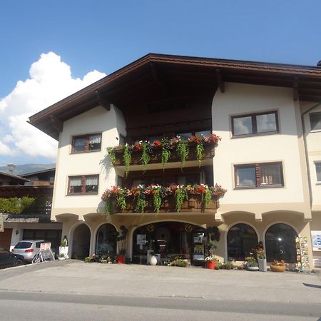 Ferienwohnung Blumen Penz Zell am Ziller Quarto foto